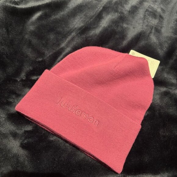 Lululemon Pow Pink Warm Revolution toque NWT - Picture 1 of 3